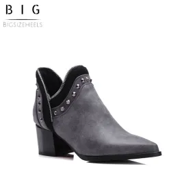 Bigsizeheels Vintage riveted ankle boots with pointed toes - Gray