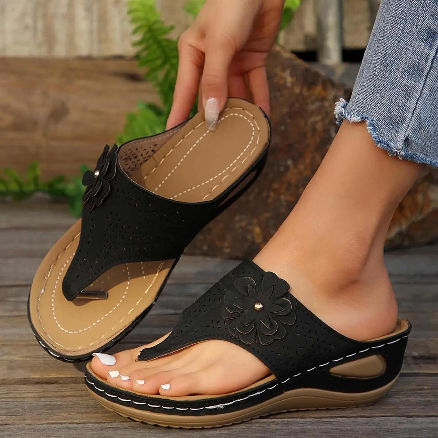 Women's Classic Leather Sandals Lightweight Flat Sandals Cute Hollow Out Flower One Stirrup Casual Walking Slippers, 4